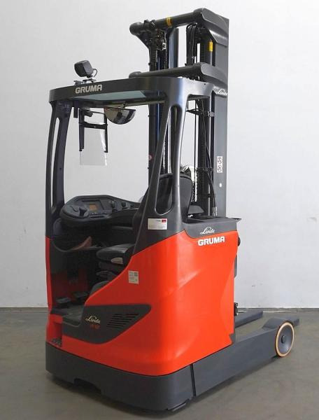 Linde R 12 B 1120 - Tolóoszlopos targoncá: 1 kép. Linde R 12 B 1120 - Tolóoszlopos targoncá: 1 kép.