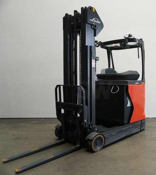 Linde R 14 N 1120-01 - Tolóoszlopos targoncá: 3 kép. Linde R 14 N 1120-01 - Tolóoszlopos targoncá: 3 kép.