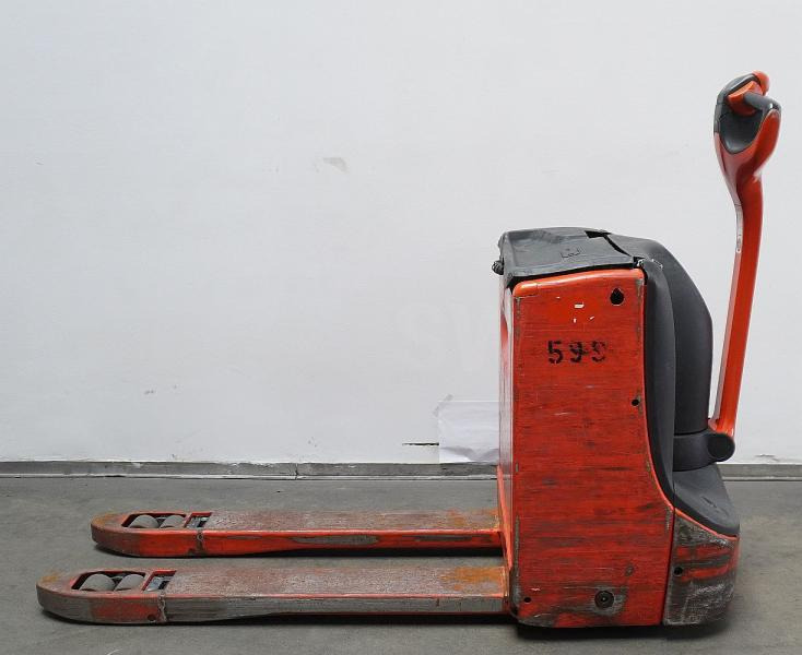 Linde T 16 1152 - Kézi raklapemelő: 3 kép. Linde T 16 1152 - Kézi raklapemelő: 3 kép.