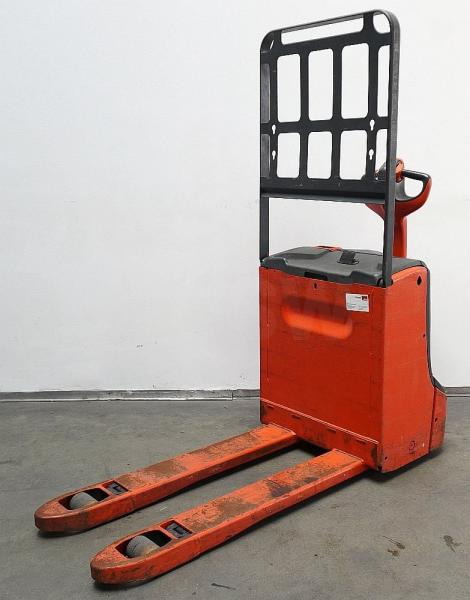 Linde T 16 1152 - Kézi raklapemelő: 2 kép. Linde T 16 1152 - Kézi raklapemelő: 2 kép.