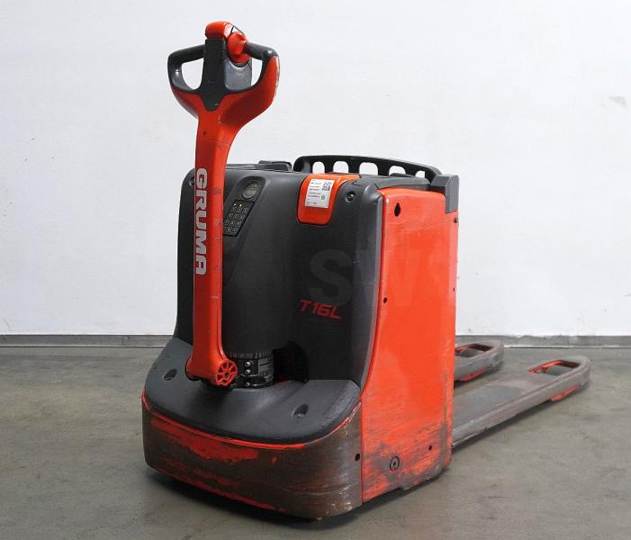 Linde T 16 L 1152 - Kézi raklapemelő: 1 kép. Linde T 16 L 1152 - Kézi raklapemelő: 1 kép.