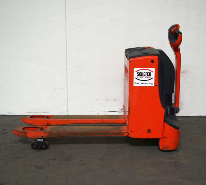 Linde T 20 1152 - Kézi raklapemelő: 4 kép. Linde T 20 1152 - Kézi raklapemelő: 4 kép.