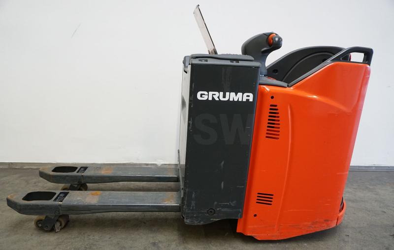 Linde T 20 SP 131-08 - Kézi raklapemelő: 5 kép. Linde T 20 SP 131-08 - Kézi raklapemelő: 5 kép.