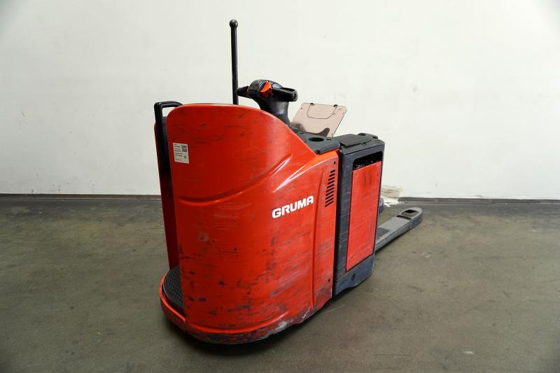 Linde T 20 SP 131 - Kézi raklapemelő: 1 kép. Linde T 20 SP 131 - Kézi raklapemelő: 1 kép.