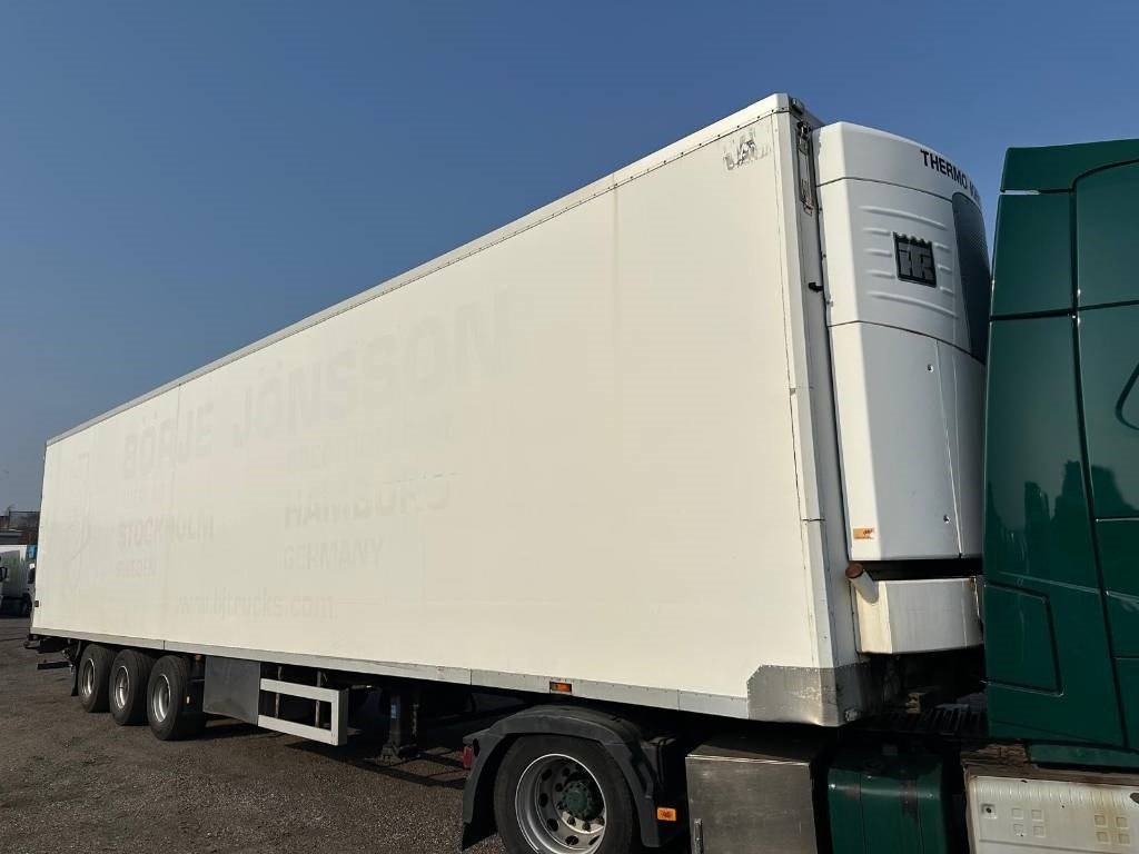 Nopa SL 240 11600 - Félpótkocsi hűtős: 4 kép. Nopa SL 240 11600 - Félpótkocsi hűtős: 4 kép.