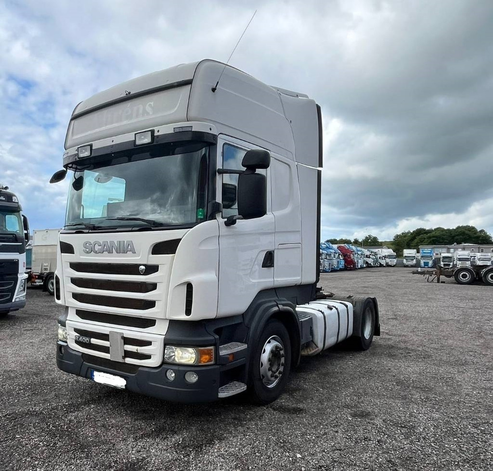 Scania R 400 SERIE NR 3647 - Nyergesvontató: 1 kép. Scania R 400 SERIE NR 3647 - Nyergesvontató: 1 kép.