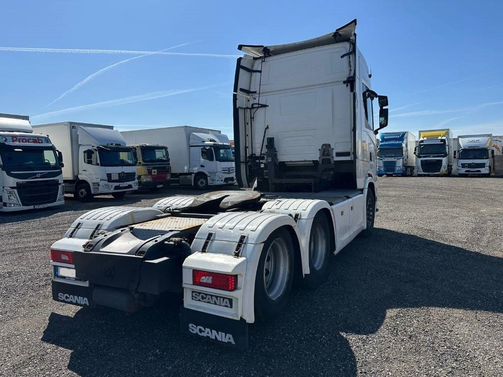 Scania S580A6X2NB NGS Highline 8881 - Nyergesvontató: 5 kép. Scania S580A6X2NB NGS Highline 8881 - Nyergesvontató: 5 kép.