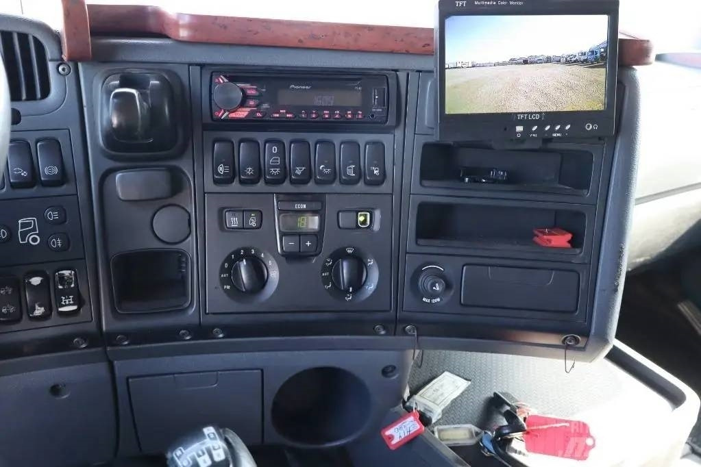 Scania R420LB6X2HHZ Serie 7089 - Horgos rakodó teherautó: 5 kép. Scania R420LB6X2HHZ Serie 7089 - Horgos rakodó teherautó: 5 kép.