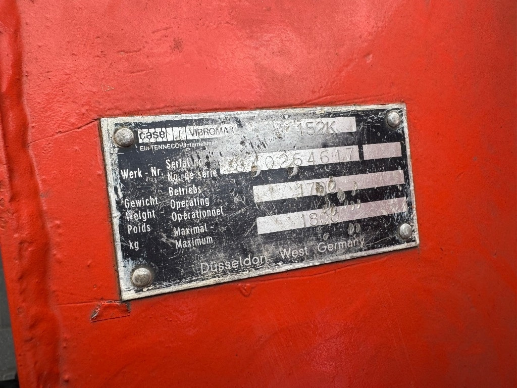 Case Vibromax 152k - Talajtömörítő: 5 kép. Case Vibromax 152k - Talajtömörítő: 5 kép.