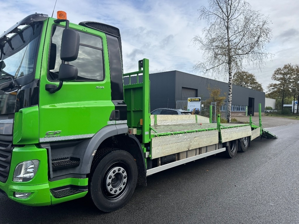 DAF CF 370 - Autószállító teherautó: 3 kép. DAF CF 370 - Autószállító teherautó: 3 kép.