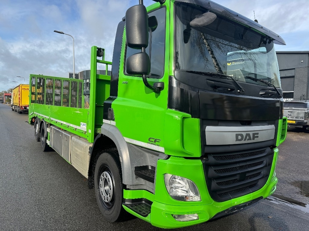 DAF CF 370 - Autószállító teherautó: 2 kép. DAF CF 370 - Autószállító teherautó: 2 kép.