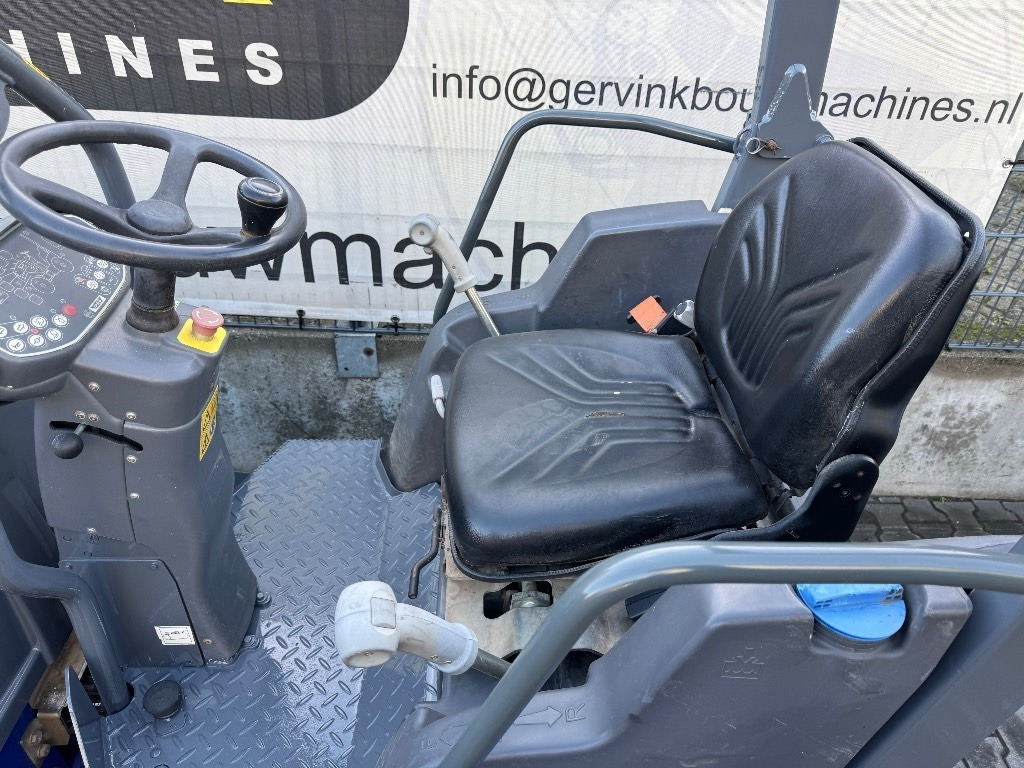 Hamm HD 12 VV - Úthenger: 4 kép. Hamm HD 12 VV - Úthenger: 4 kép.