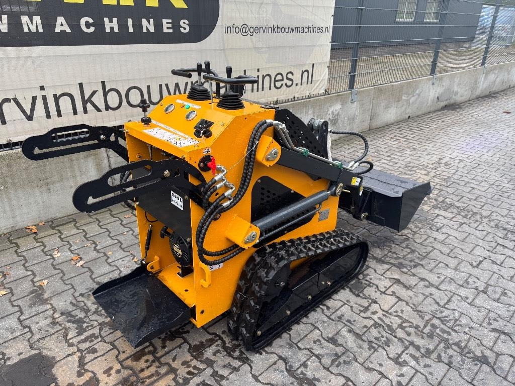 LT T360 - Lánctalpas homlokrakodó: 4 kép. LT T360 - Lánctalpas homlokrakodó: 4 kép.