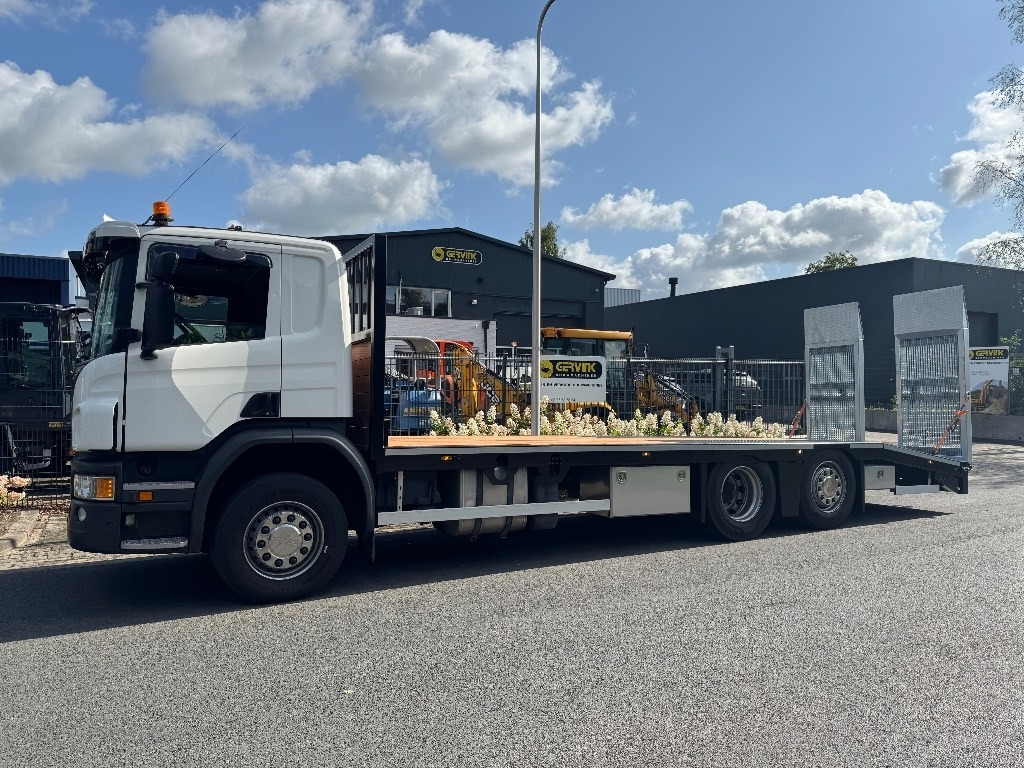Scania R280 - Autószállító teherautó: 1 kép. Scania R280 - Autószállító teherautó: 1 kép.