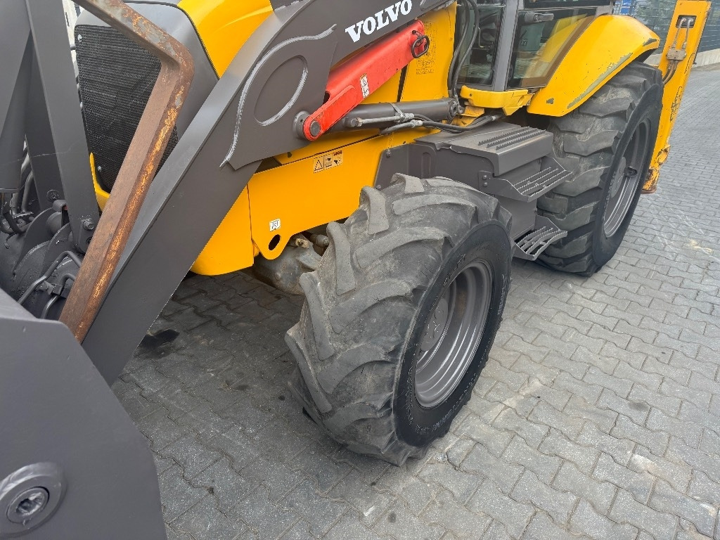Volvo BL 71 - Kotrórakodó: 3 kép. Volvo BL 71 - Kotrórakodó: 3 kép.