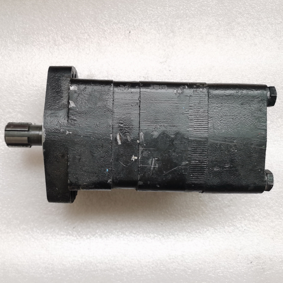 OCEANUS Hydraulic Motor OC-HWM-228 for China Wheel Loader - Hidraulikus motor - Gumikerekes homlokrakodó: 2 kép. OCEANUS Hydraulic Motor OC-HWM-228 for China Wheel Loader - Hidraulikus motor - Gumikerekes homlokrakodó: 2 kép.