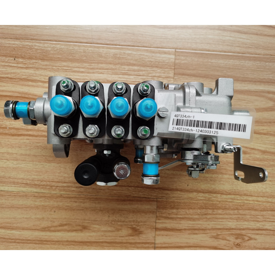 Qingdao Promising Changchai Genuine Fuel Injection Pump - Üzemanyag szivattyú - Gumikerekes homlokrakodó: 2 kép. Qingdao Promising Changchai Genuine Fuel Injection Pump - Üzemanyag szivattyú - Gumikerekes homlokrakodó: 2 kép.