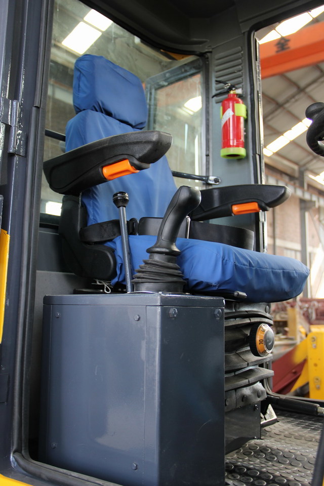 Qingdao Promising Compact CE Wheel Loader ZL18F lízing Qingdao Promising Compact CE Wheel Loader ZL18F: 8 kép.