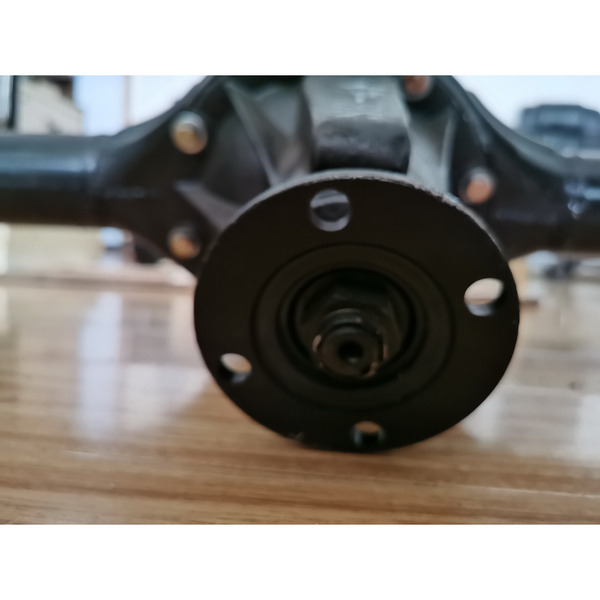 Qingdao Promising Rear Axle for FLAND Manual Wheel Loader FL45 - Hátsó tengely - Gumikerekes homlokrakodó: 5 kép. Qingdao Promising Rear Axle for FLAND Manual Wheel Loader FL45 - Hátsó tengely - Gumikerekes homlokrakodó: 5 kép.