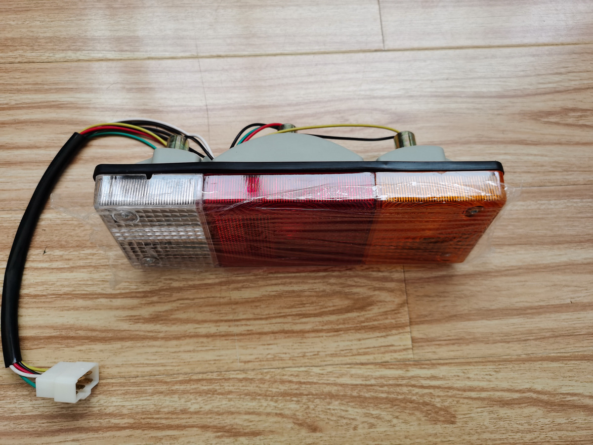Qingdao Promising Rear Combination Light for China Loader - Hátsó lámpa - Gumikerekes homlokrakodó: 3 kép. Qingdao Promising Rear Combination Light for China Loader - Hátsó lámpa - Gumikerekes homlokrakodó: 3 kép.