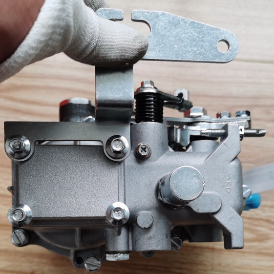 XINCHAI A498BT1 Fuel Injection Pump - Üzemanyag szivattyú - Gumikerekes homlokrakodó: 5 kép. XINCHAI A498BT1 Fuel Injection Pump - Üzemanyag szivattyú - Gumikerekes homlokrakodó: 5 kép.