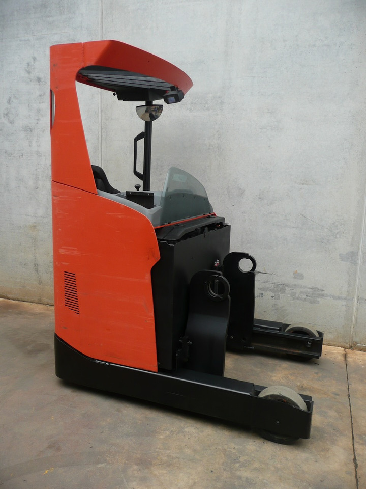 BT RRE 160 H - Tolóoszlopos targoncá: 1 kép. BT RRE 160 H - Tolóoszlopos targoncá: 1 kép.