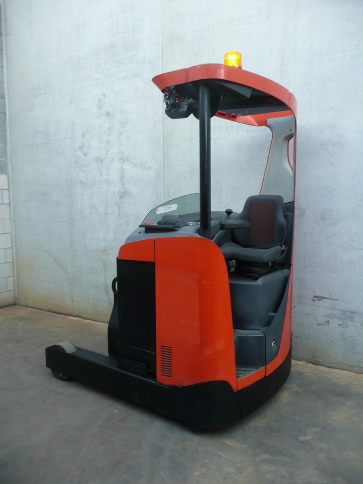 Toyota RRE 160 - Tolóoszlopos targoncá: 1 kép. Toyota RRE 160 - Tolóoszlopos targoncá: 1 kép.