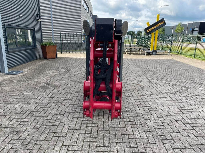 Hinowa Lightlift 20.10 IIIS - Személyemelő, Gumilánctalpas személyemelő: 3 kép. Hinowa Lightlift 20.10 IIIS - Személyemelő, Gumilánctalpas személyemelő: 3 kép.