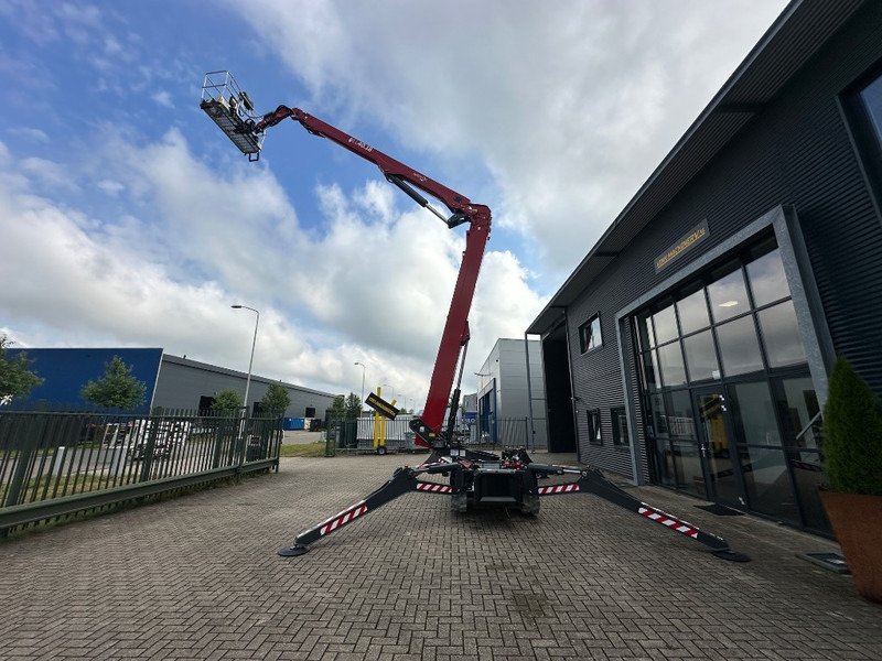 Hinowa Lightlift 40.18 - Személyemelő: 2 kép. Hinowa Lightlift 40.18 - Személyemelő: 2 kép.