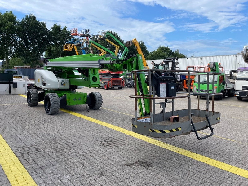Niftylift HR 28 Hybrid 4x4 - Személyemelő: 4 kép. Niftylift HR 28 Hybrid 4x4 - Személyemelő: 4 kép.