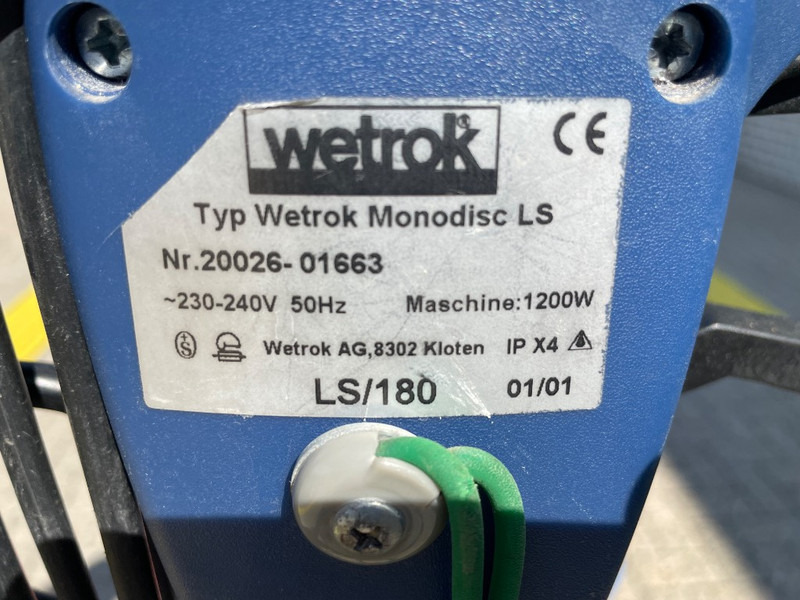 Wetrok Monodisc LS - Utcaseprő gép: 3 kép. Wetrok Monodisc LS - Utcaseprő gép: 3 kép.