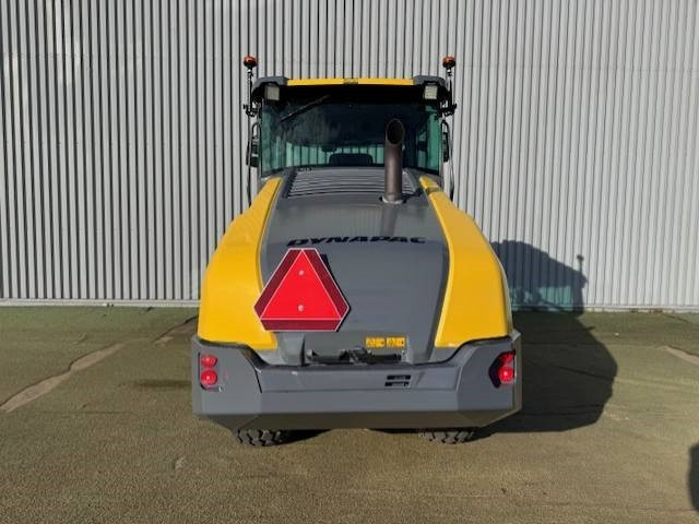 Dynapac CA 1500 D - Henger: 4 kép. Dynapac CA 1500 D - Henger: 4 kép.