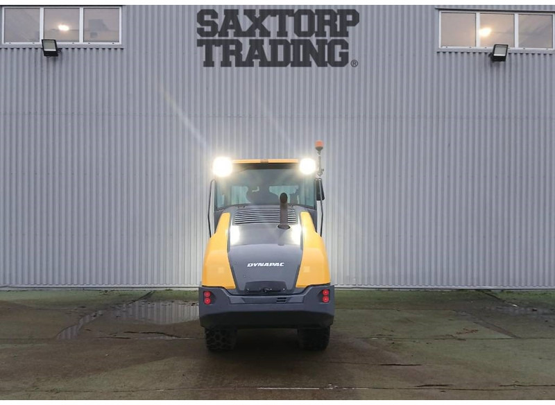 Dynapac CA1500 D, Nyservad, Vält - Henger: 4 kép. Dynapac CA1500 D, Nyservad, Vält - Henger: 4 kép.