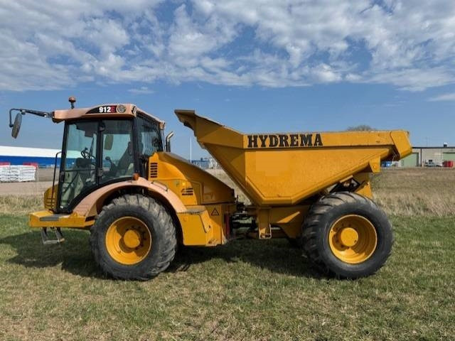 Hydrema 912E - Csuklós dömper: 2 kép. Hydrema 912E - Csuklós dömper: 2 kép.