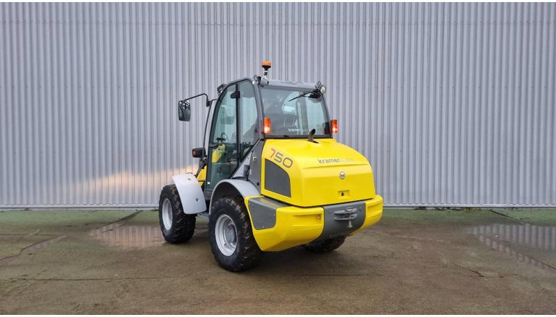 Kramer Allrad 750 - Gumikerekes homlokrakodó: 3 kép. Kramer Allrad 750 - Gumikerekes homlokrakodó: 3 kép.