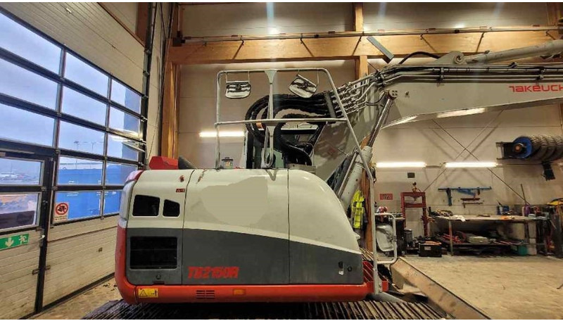 Takeuchi TB 2150 R - Lánctalpas kotró: 2 kép. Takeuchi TB 2150 R - Lánctalpas kotró: 2 kép.