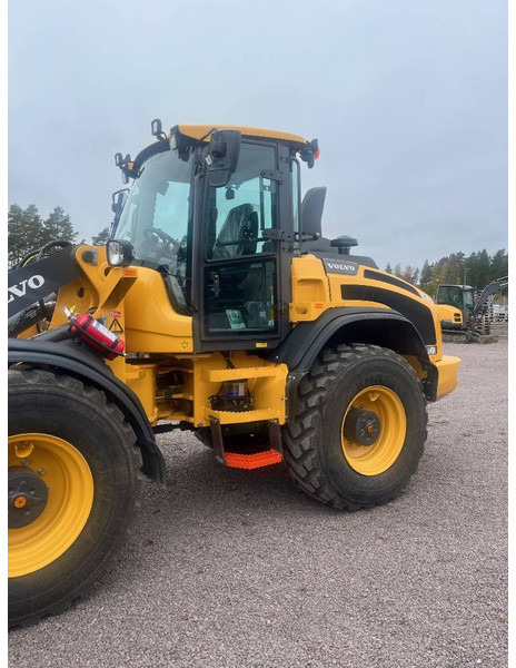 Volvo L 45 H "SÅLD" - Gumikerekes homlokrakodó: 1 kép. Volvo L 45 H "SÅLD" - Gumikerekes homlokrakodó: 1 kép.