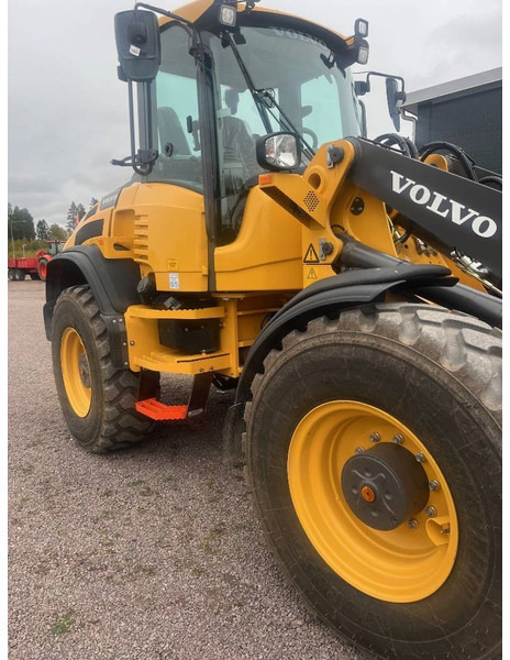 Volvo L 45 H "SÅLD" - Gumikerekes homlokrakodó: 5 kép. Volvo L 45 H "SÅLD" - Gumikerekes homlokrakodó: 5 kép.