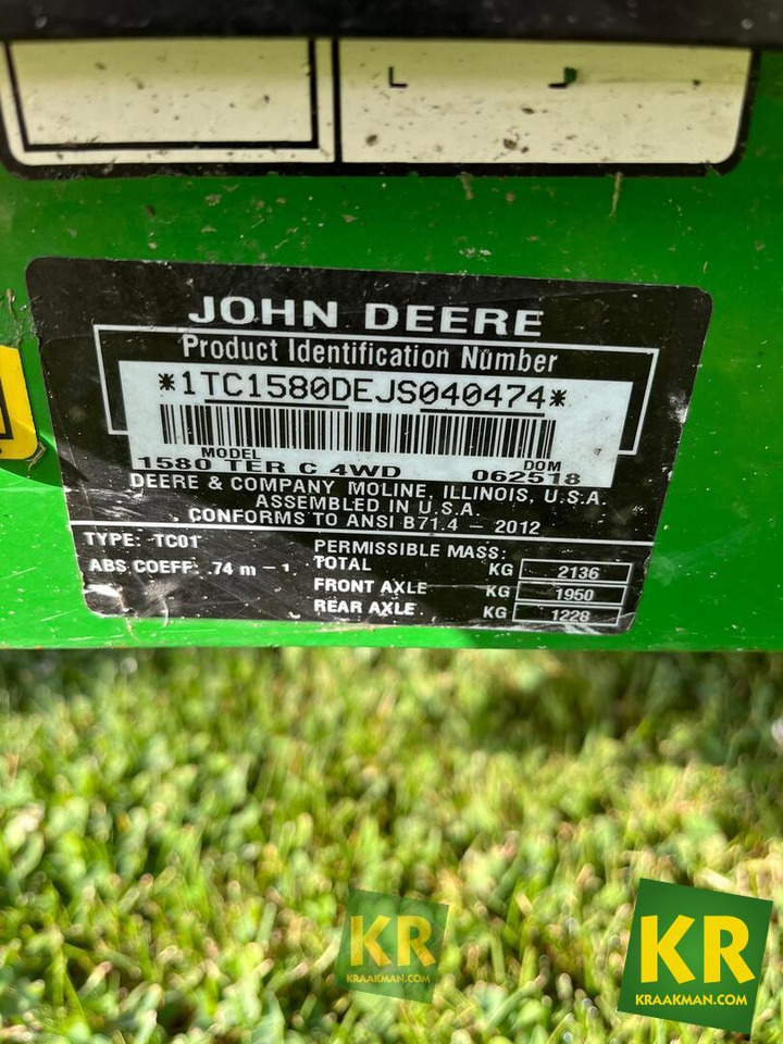 1580 John Deere - Kerti fűkasza: 4 kép. 1580 John Deere - Kerti fűkasza: 4 kép.