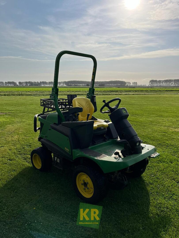 1580 John Deere - Kerti fűkasza: 2 kép. 1580 John Deere - Kerti fűkasza: 2 kép.