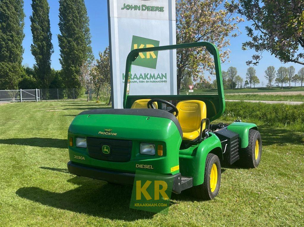 2030A Pro Gator John Deere - ATV/ Quad: 1 kép. 2030A Pro Gator John Deere - ATV/ Quad: 1 kép.