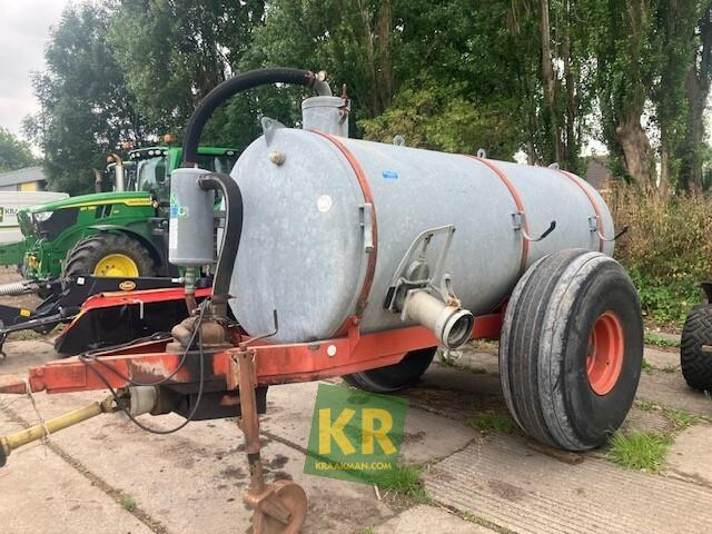 4200L waterwagen KAWECO - Szervestrágyaszóró: 3 kép. 4200L waterwagen KAWECO - Szervestrágyaszóró: 3 kép.
