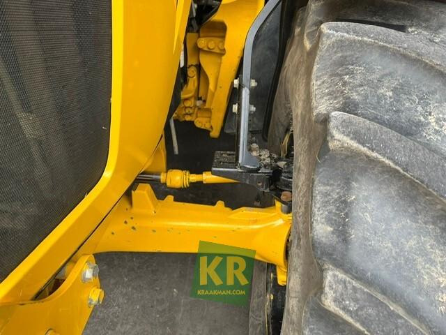 5100R John Deere - Traktor: 3 kép. 5100R John Deere - Traktor: 3 kép.