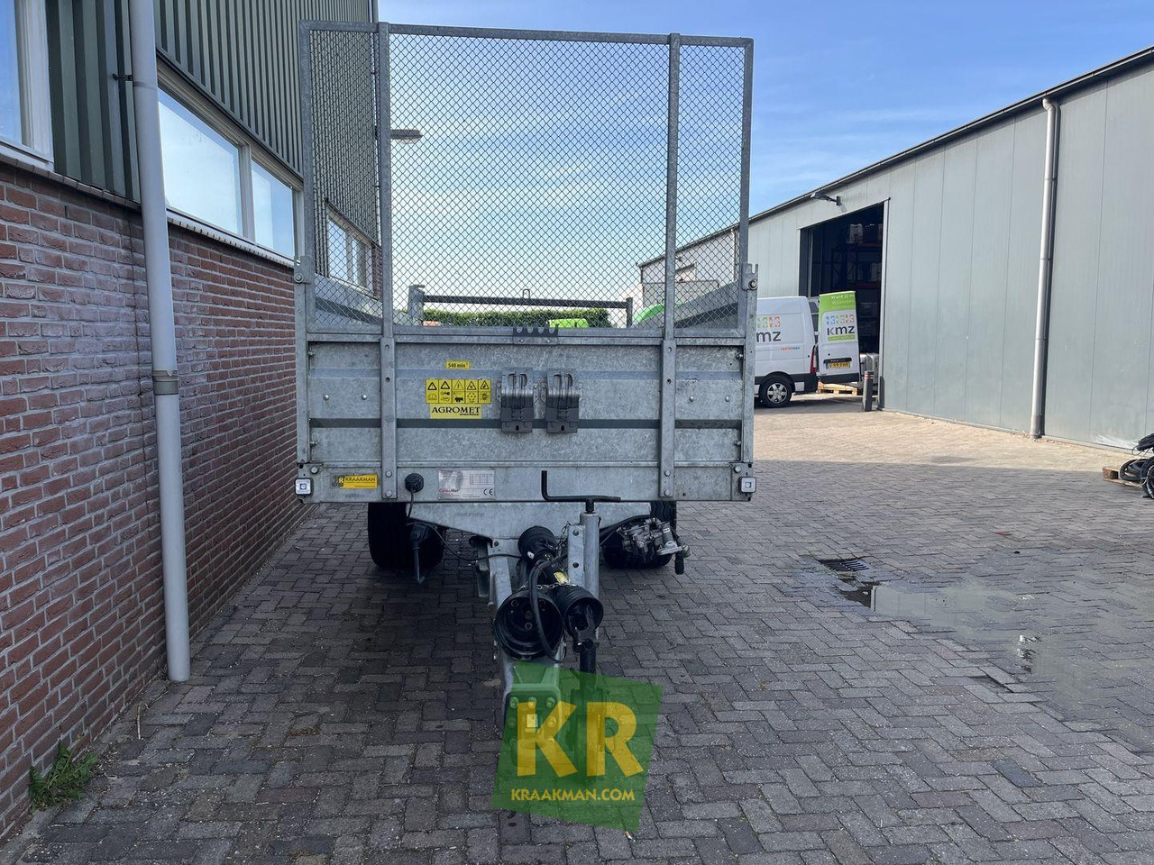 5T mest strooier Agromet - Szervestrágyaszóró: 2 kép. 5T mest strooier Agromet - Szervestrágyaszóró: 2 kép.