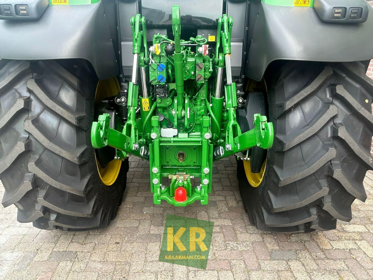6120M John Deere - Traktor: 3 kép. 6120M John Deere - Traktor: 3 kép.