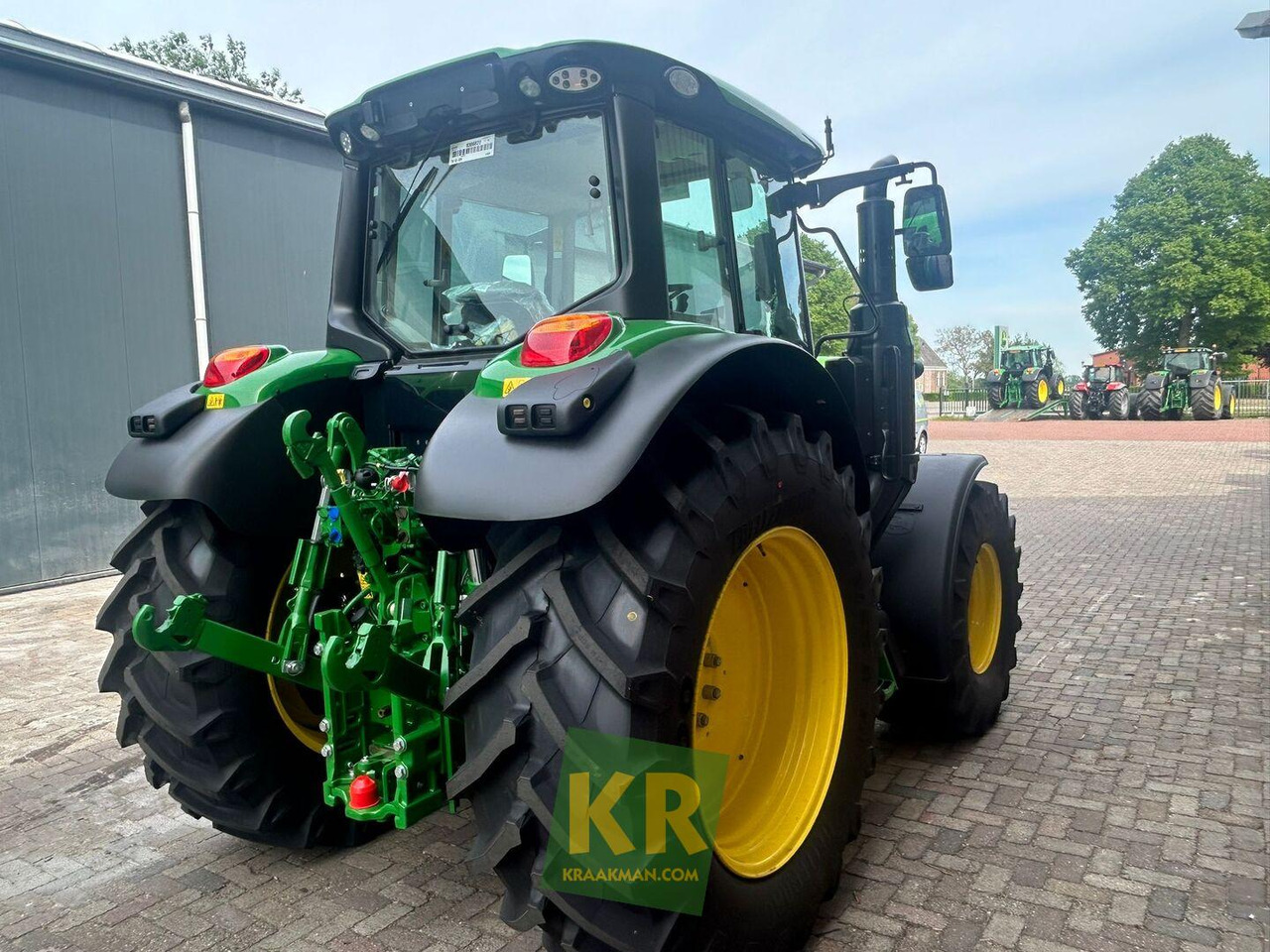 6120M John Deere - Traktor: 1 kép. 6120M John Deere - Traktor: 1 kép.