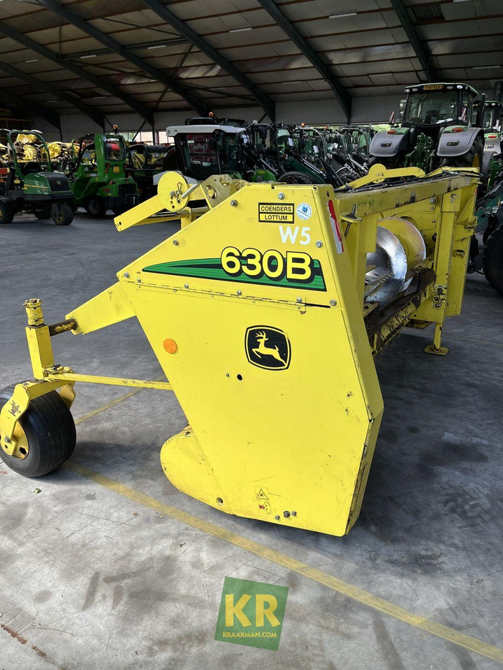 630B John Deere - Takarmánybetakarító gép: 3 kép. 630B John Deere - Takarmánybetakarító gép: 3 kép.
