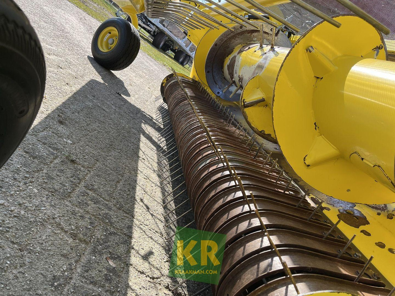 630C John Deere - Takarmánybetakarító gép: 5 kép. 630C John Deere - Takarmánybetakarító gép: 5 kép.