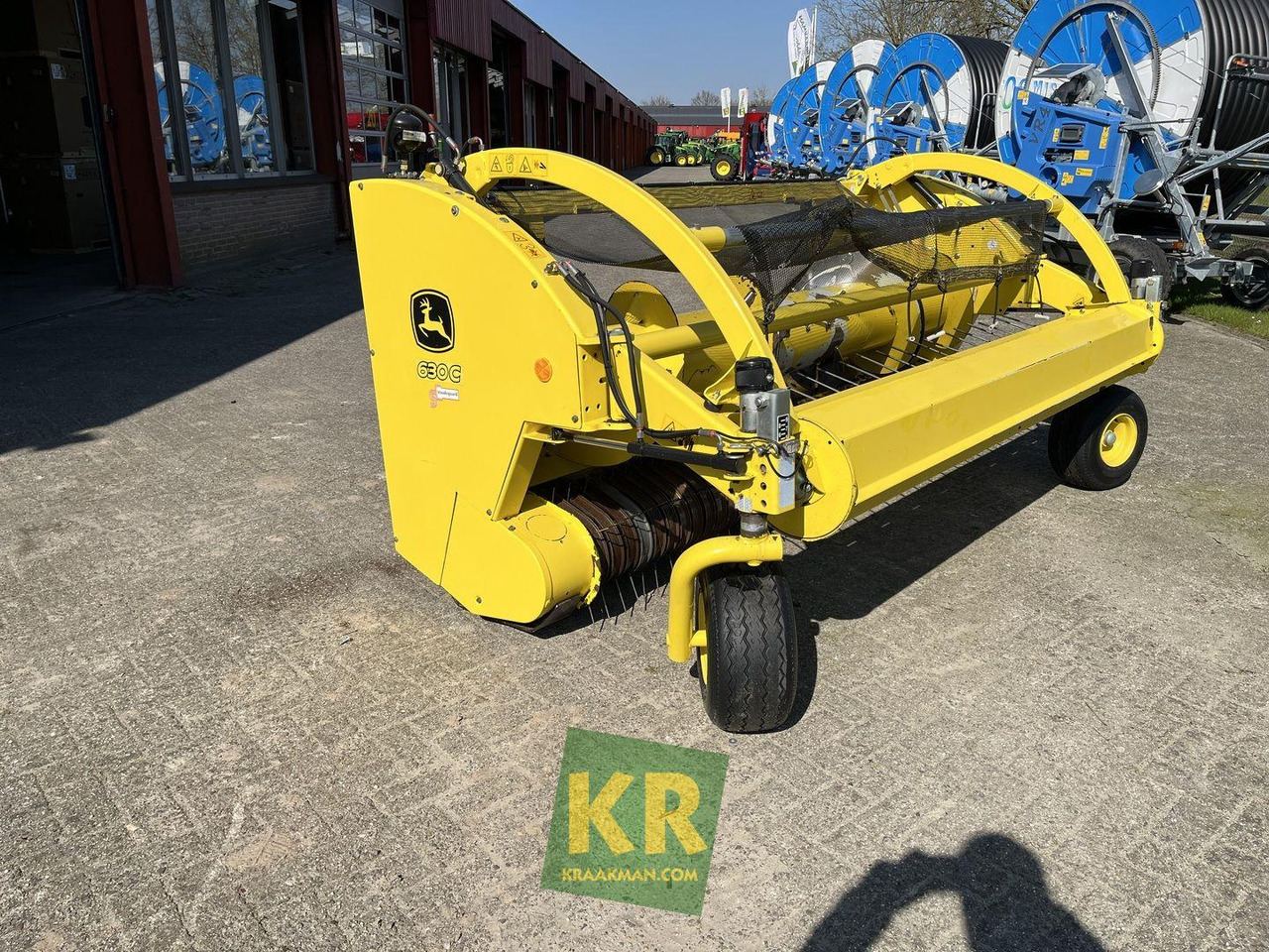 630C John Deere - Takarmánybetakarító gép: 2 kép. 630C John Deere - Takarmánybetakarító gép: 2 kép.
