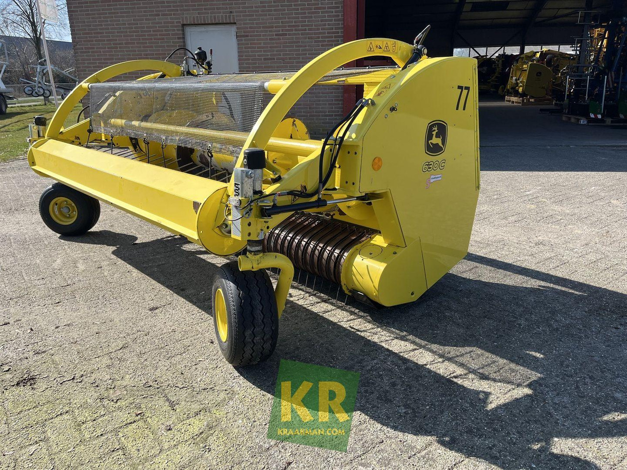630C John Deere - Takarmánybetakarító gép: 4 kép. 630C John Deere - Takarmánybetakarító gép: 4 kép.